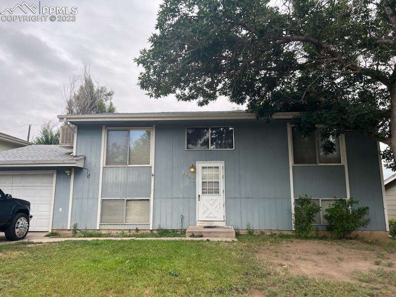 2113 Fernwood Dr., Colorado Springs, CO 80910