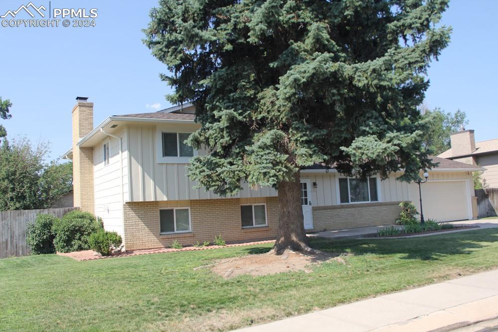 4781 Shadowglen Dr., Colorado Springs, CO 80918