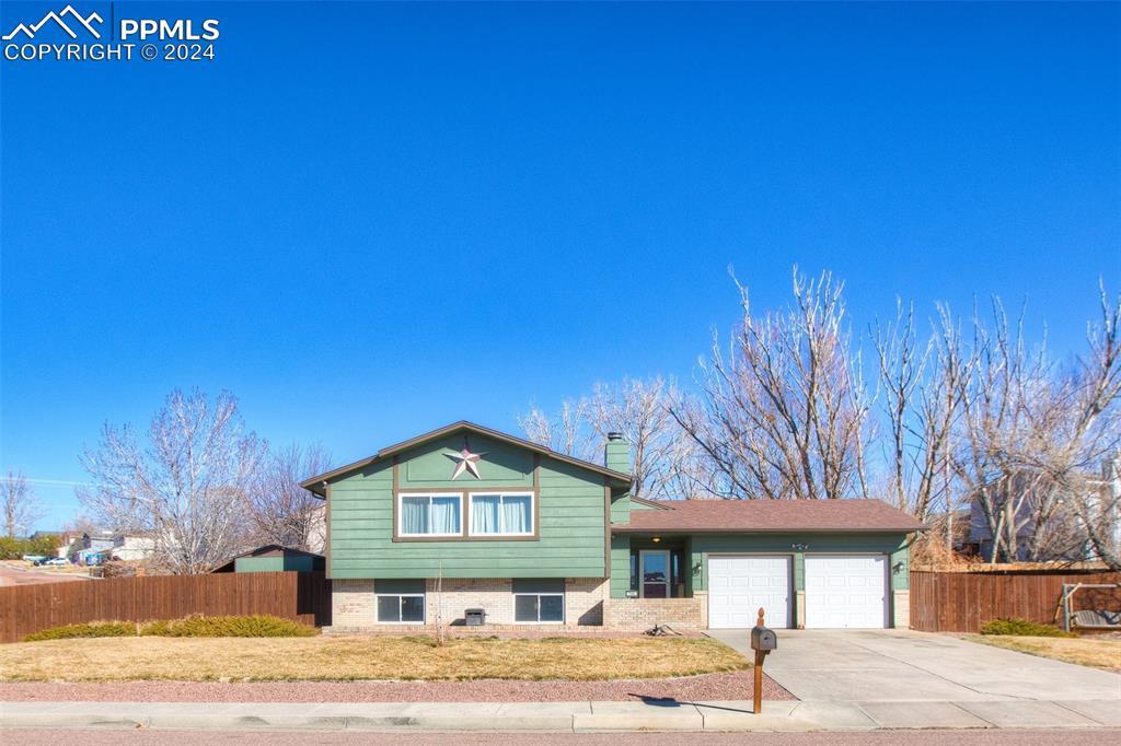 7580 Woody Creek Dr., Colorado Springs, CO 80911