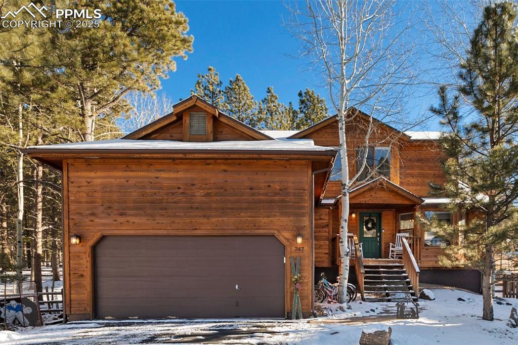 747 Pinon Ridge Dr., Woodland Park, CO 80863