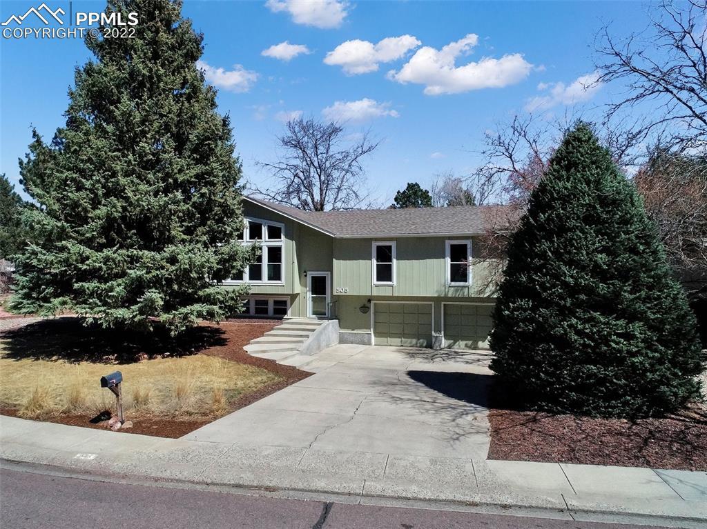 505 Silver Spring Cir., Colorado Springs, CO 80919