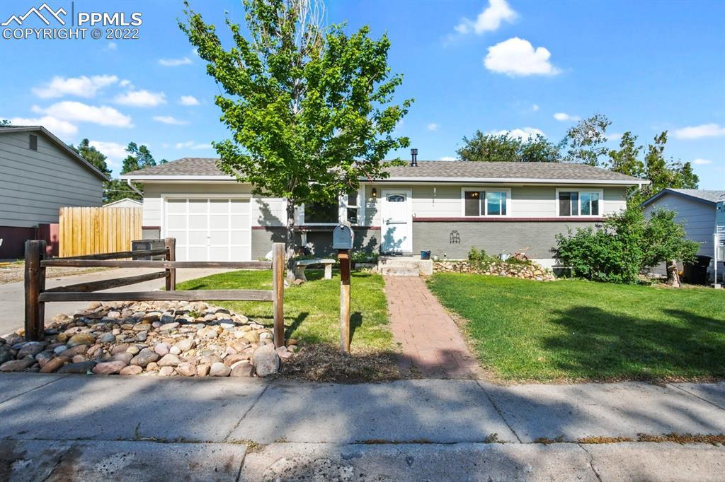 3611 Pembroke St., Colorado Springs, CO 80907