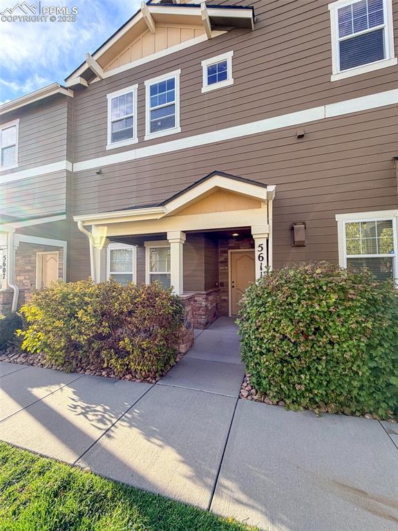 5611 Celtic Cross Grove, Colorado Springs, CO 80923