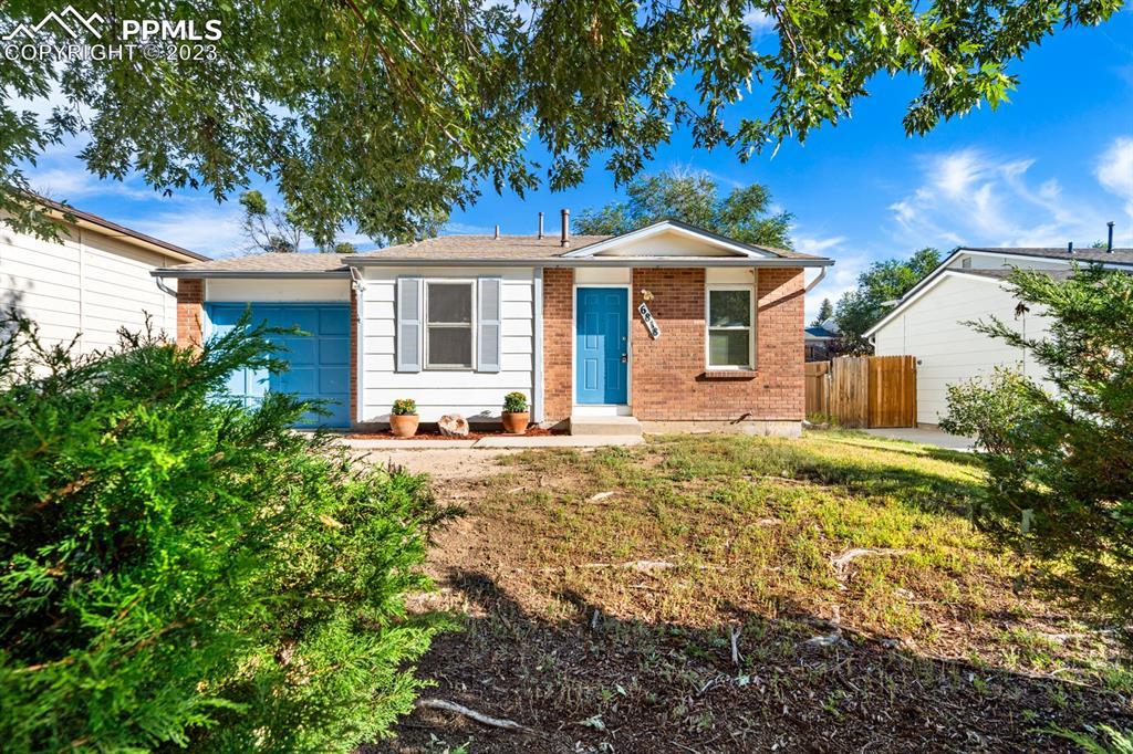 6818 Noble St., Colorado Springs, CO 80915