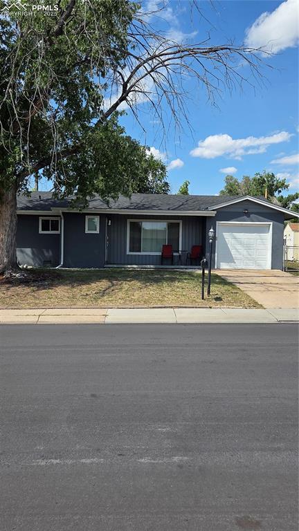 402 Grand Blvd., Colorado Springs, CO 80911