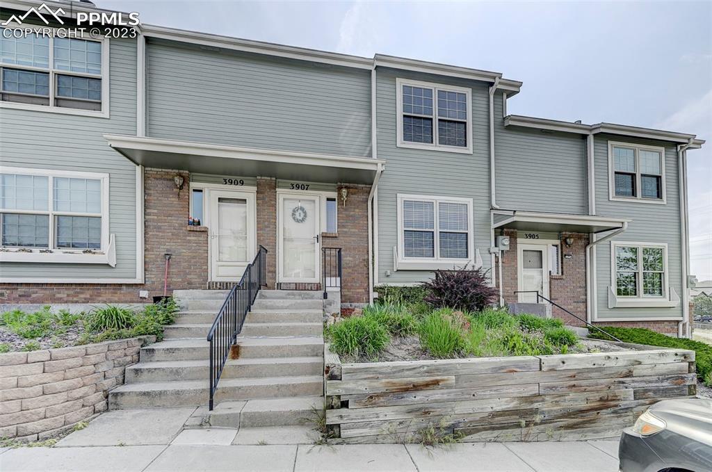 3907 Smoke Tree Dr., Colorado Springs, CO 80920