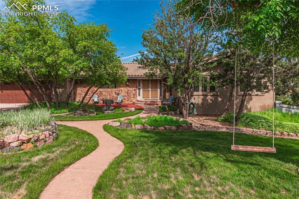 1638 Vickers Dr., Colorado Springs, CO 80918