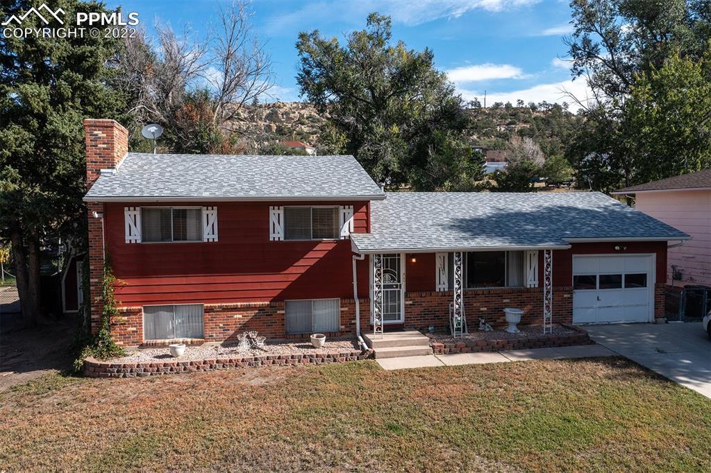 1740 Sawyer Way, Colorado Springs, CO 80915