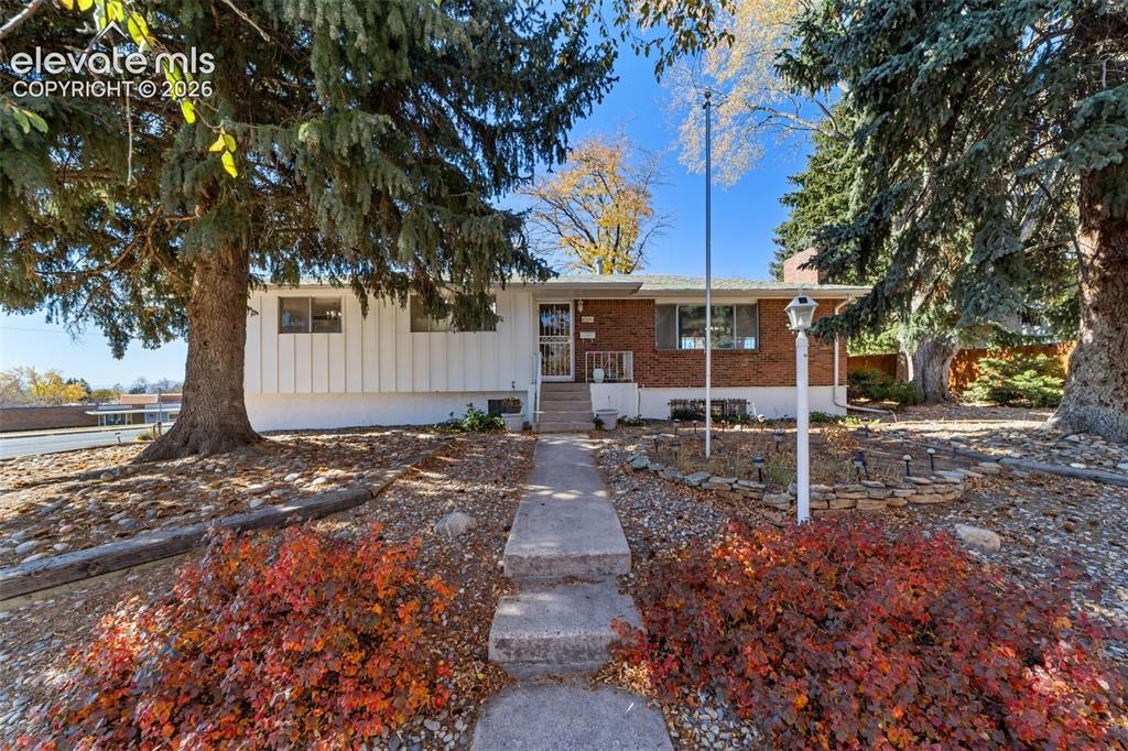 2302 Kent Ln., Colorado Springs, CO 80909