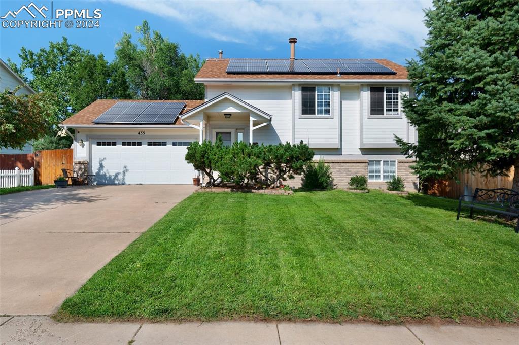 435 Athens Dr., Colorado Springs, CO 80911
