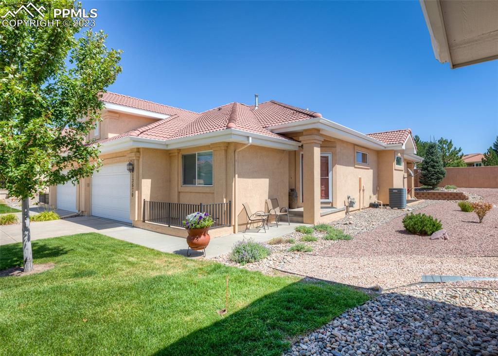 13670 Paradise Villas Grove, Colorado Springs, CO 80921