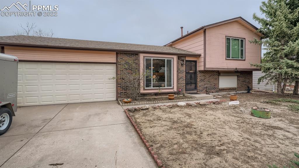 6572 Charter Dr., Colorado Springs, CO 80918