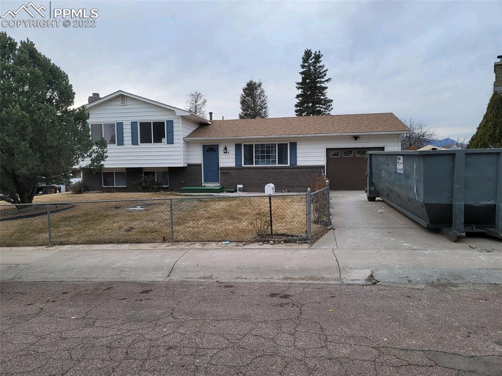 706 Drew Dr., Colorado Springs, CO 80911