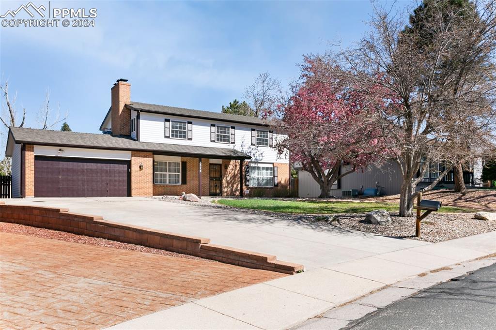 4376 Winding Cir., Colorado Springs, CO 80917