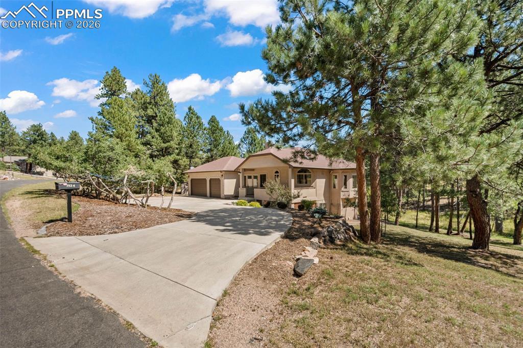 7524 Engineers Ct., Larkspur, CO 80118