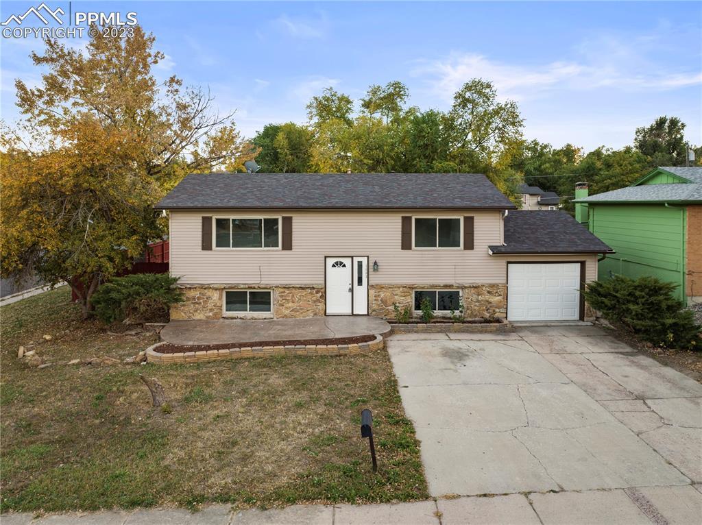 1603 Saratoga Dr., Colorado Springs, CO 80910