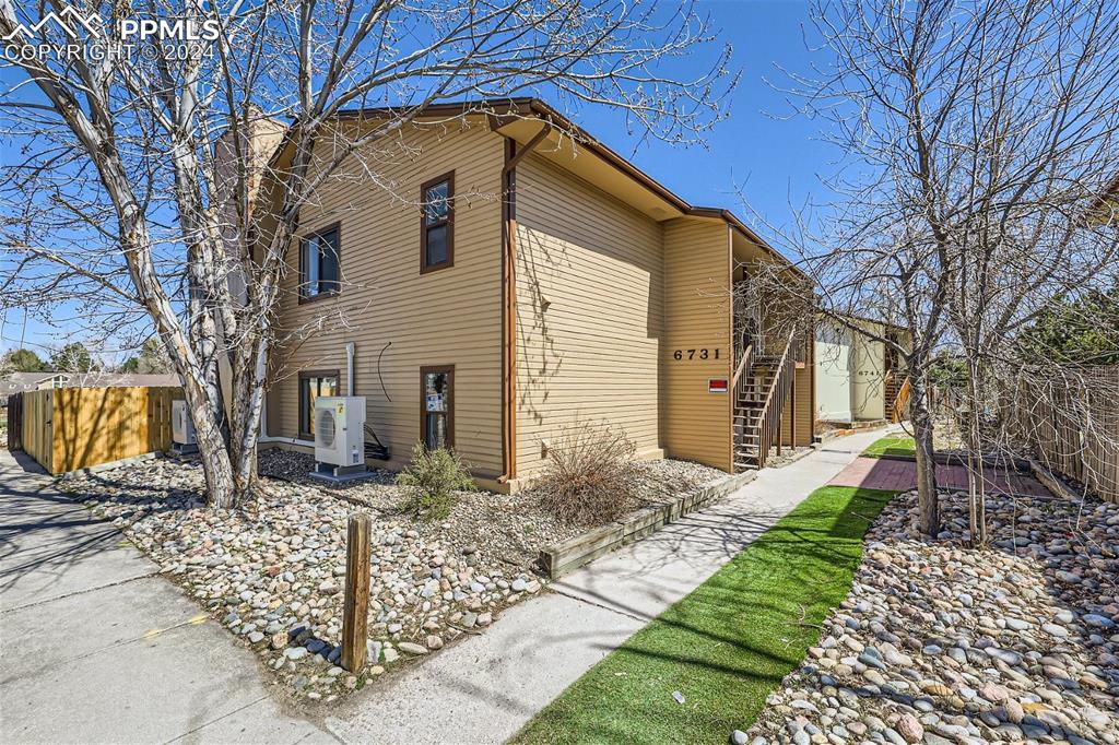 6731 W Dublin Loop, Colorado Springs, CO 80918