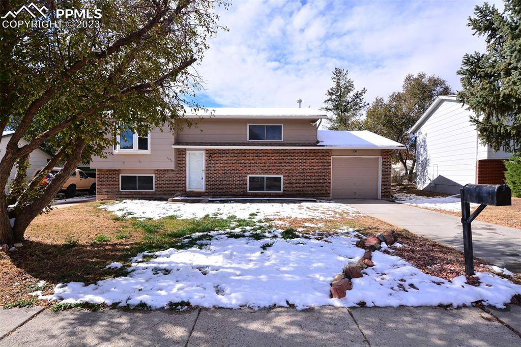 1850 Mineola St., Colorado Springs, CO 80915