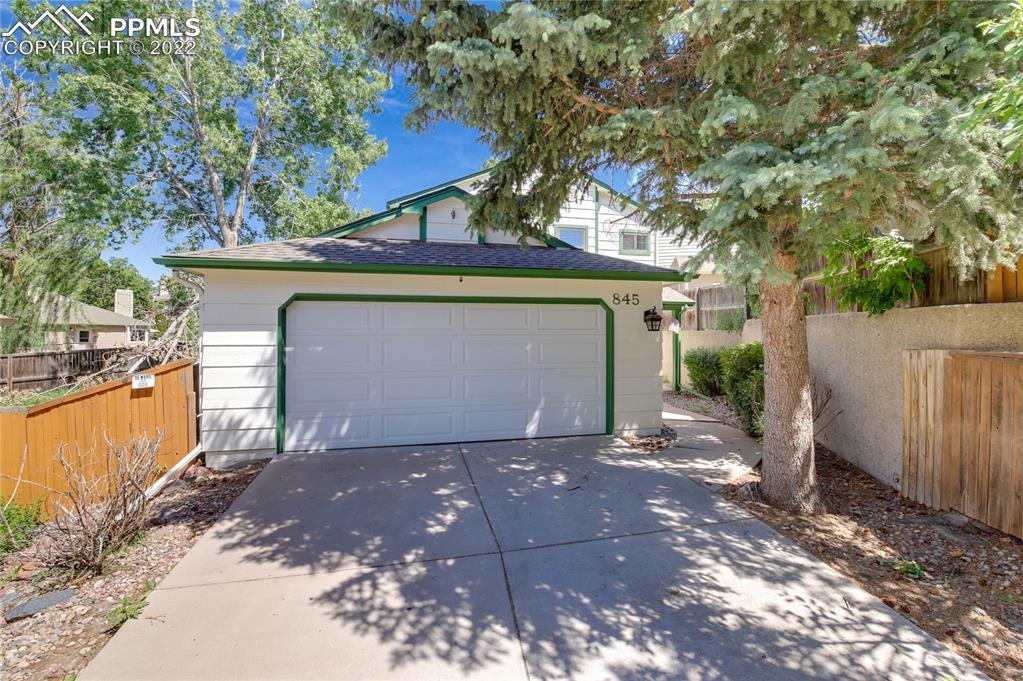 845 Spinner Ct., Colorado Springs, CO 80910