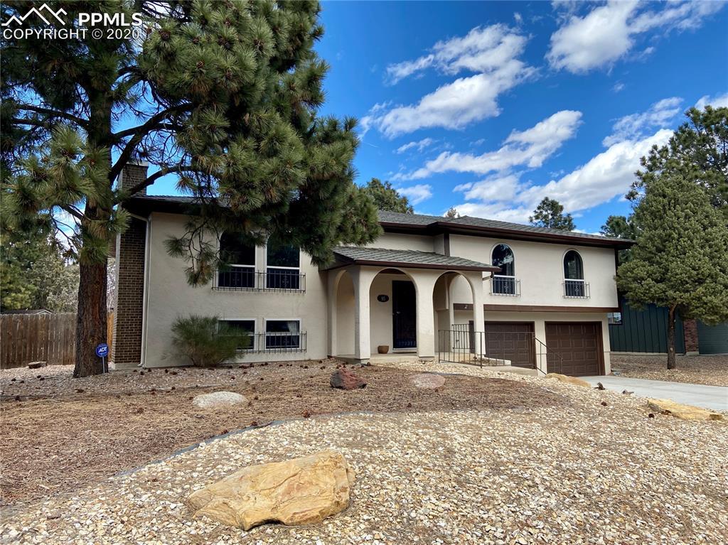 95 Raven Hills Ct., Colorado Springs, CO 80919