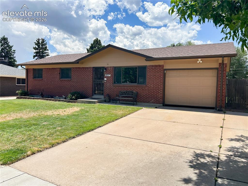 807 Dunston St., Colorado Springs, CO 80907