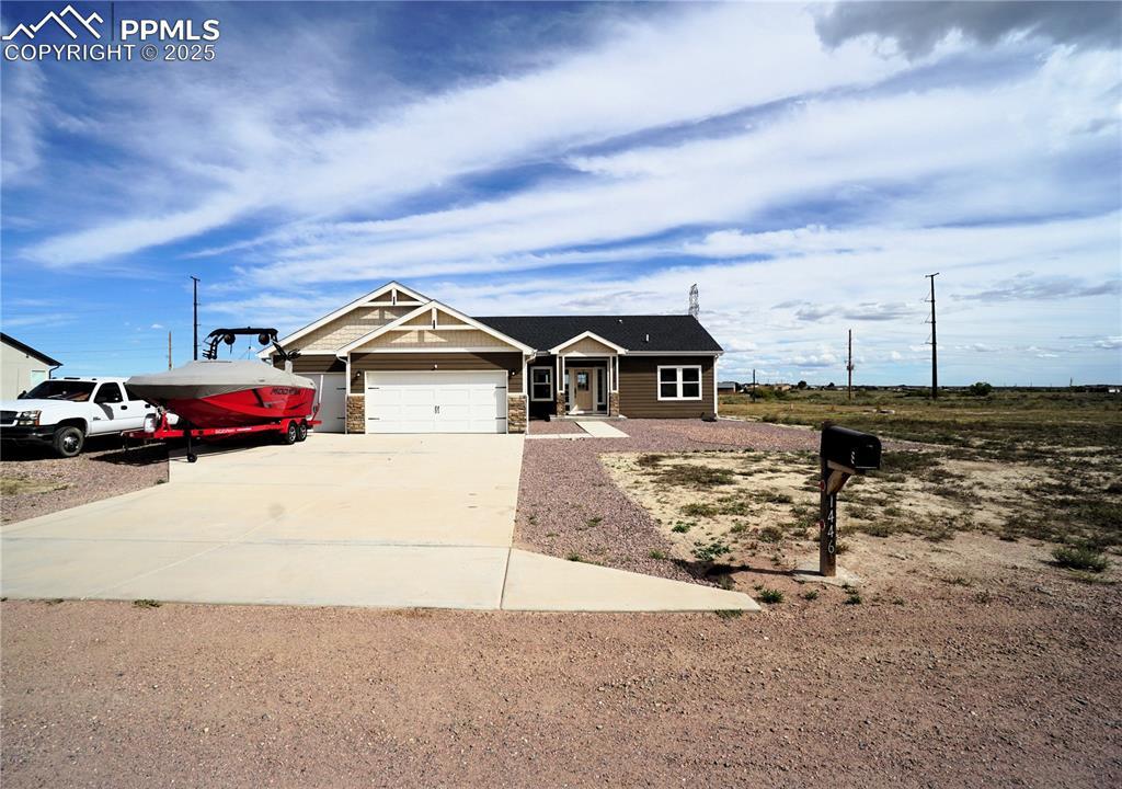 1446 N Moonbeam Dr., Pueblo, CO 81007