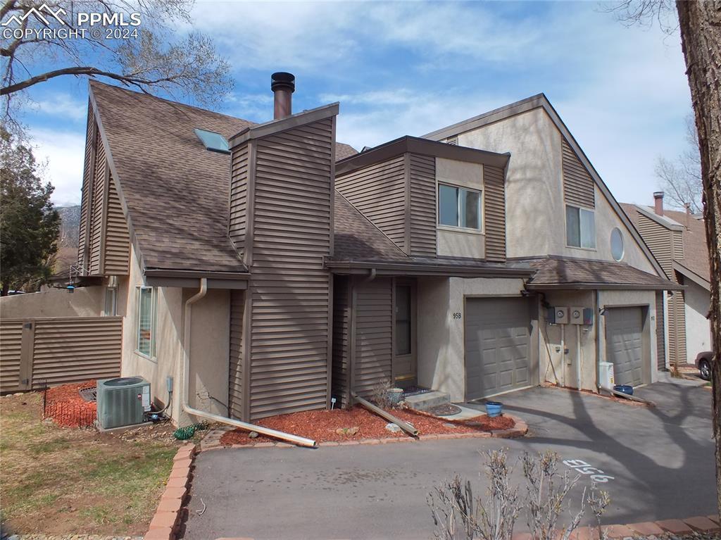 95 Crystal Park Rd. #B, Manitou Springs, CO 80829