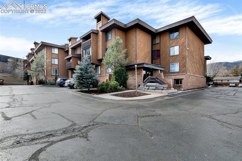 935 Saturn Dr. #204, Colorado Springs, CO 80905