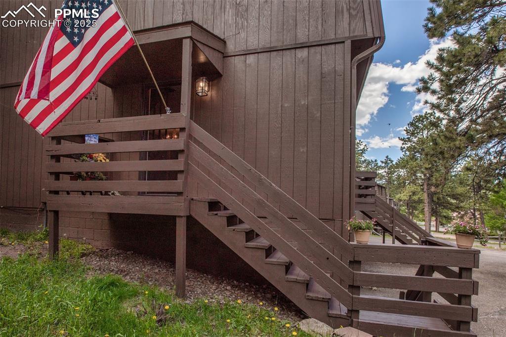 560 Manor Ct. #A, Woodland Park, CO 80863