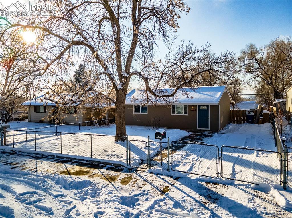 2009 Manitoba Dr., Colorado Springs, CO 80910