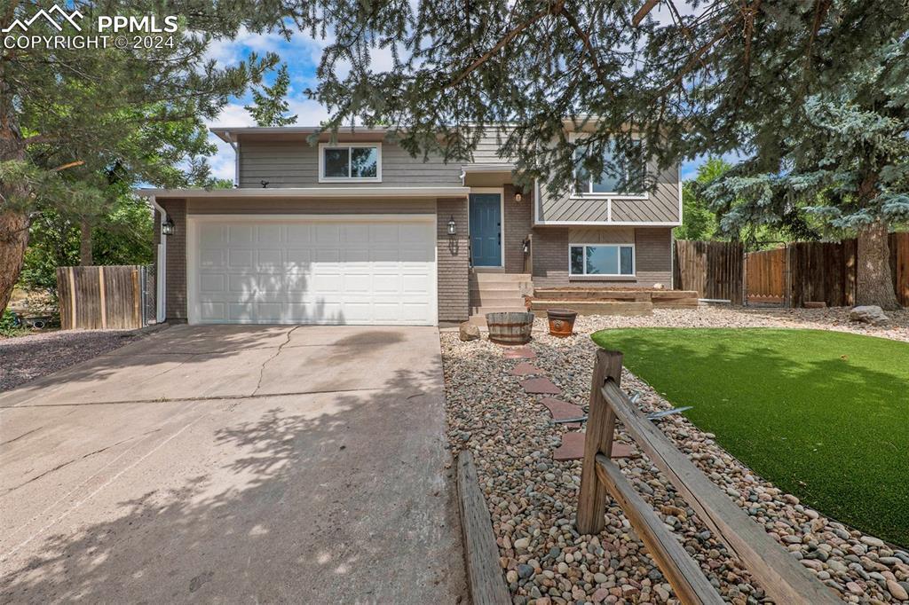 5426 Alteza Dr., Colorado Springs, CO 80917