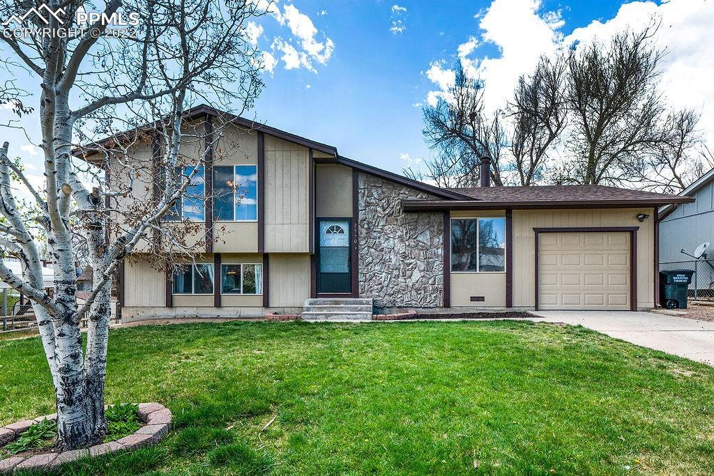 2550 Nadine Dr., Colorado Springs, CO 80916