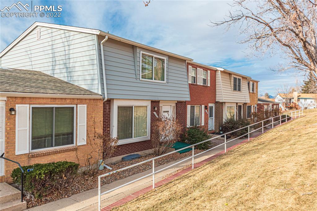 1122 Cree Dr., Colorado Springs, CO 80915