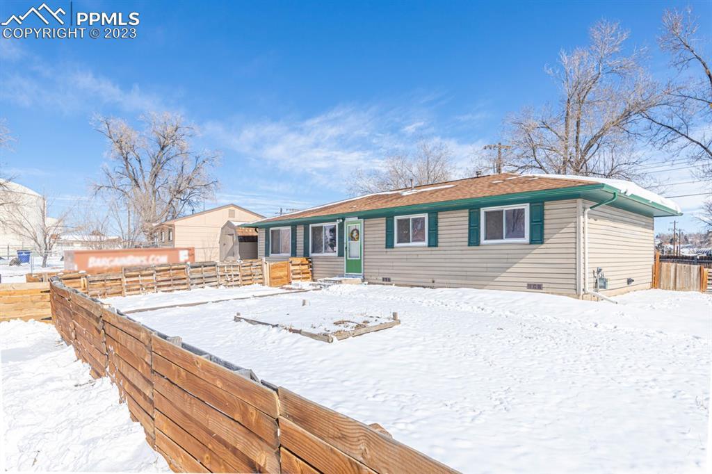 1733 Crest Pl., Colorado Springs, CO 80911