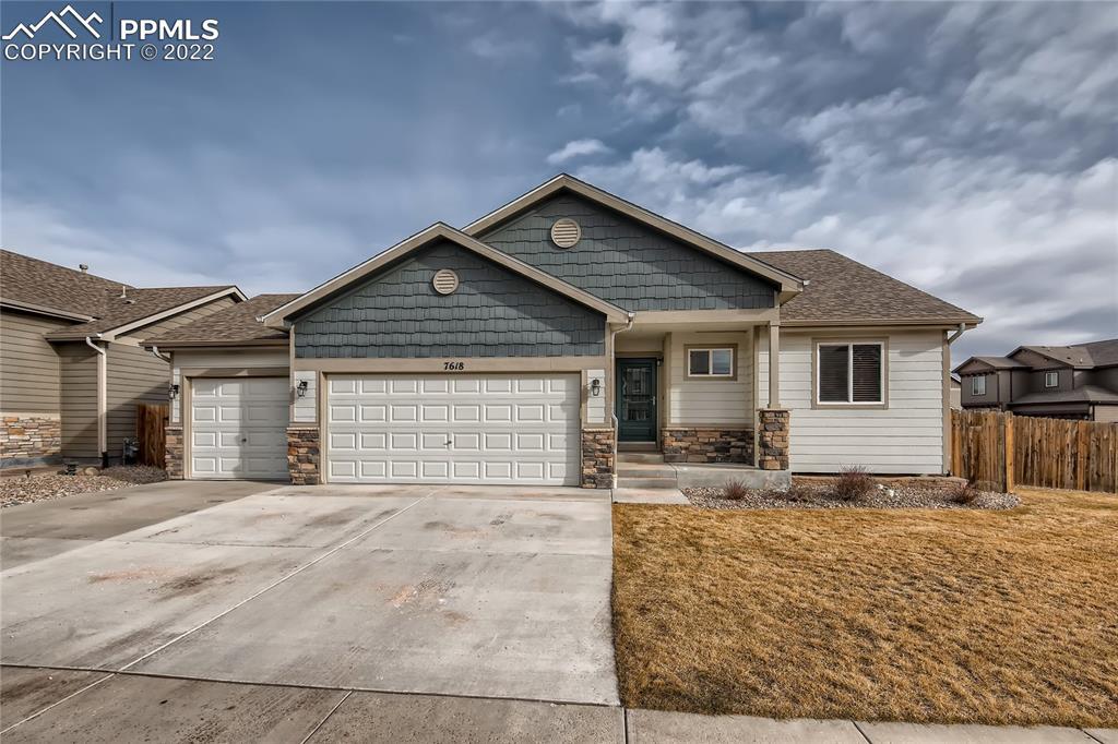 7618 Forest Valley Loop, Colorado Springs, CO 80908
