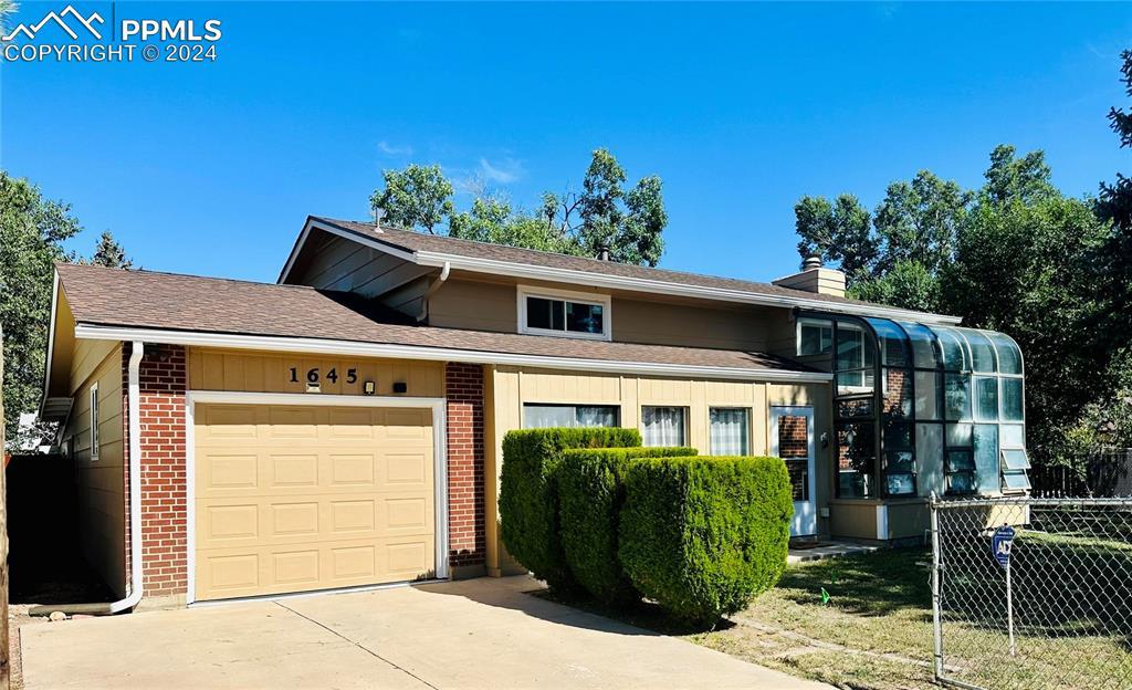 1645 Saratoga Dr., Colorado Springs, CO 80910