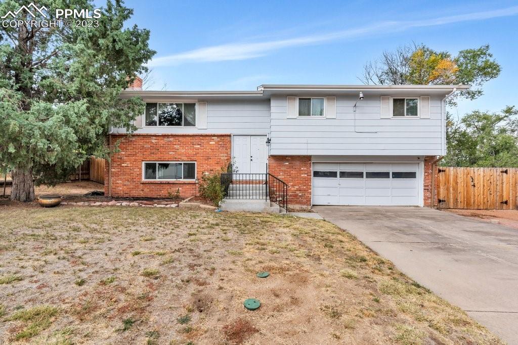 1088 Cree Dr., Colorado Springs, CO 80915