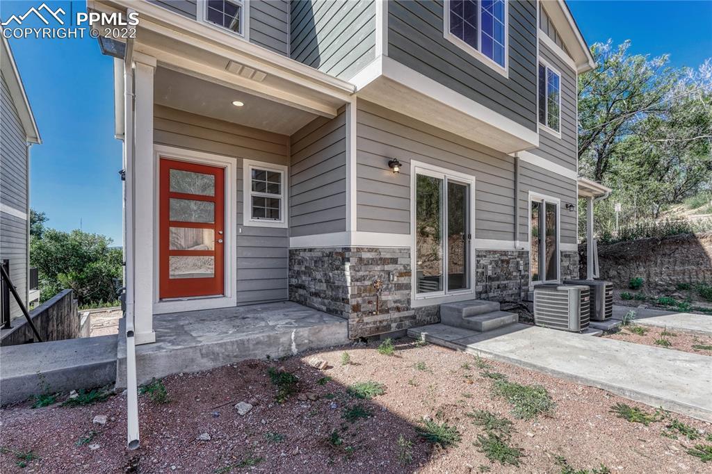 880 Promontory Rock Grove, Colorado Springs, CO 80905