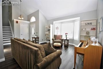 8910 Alpine Valley Dr., Colorado Springs, CO 80920