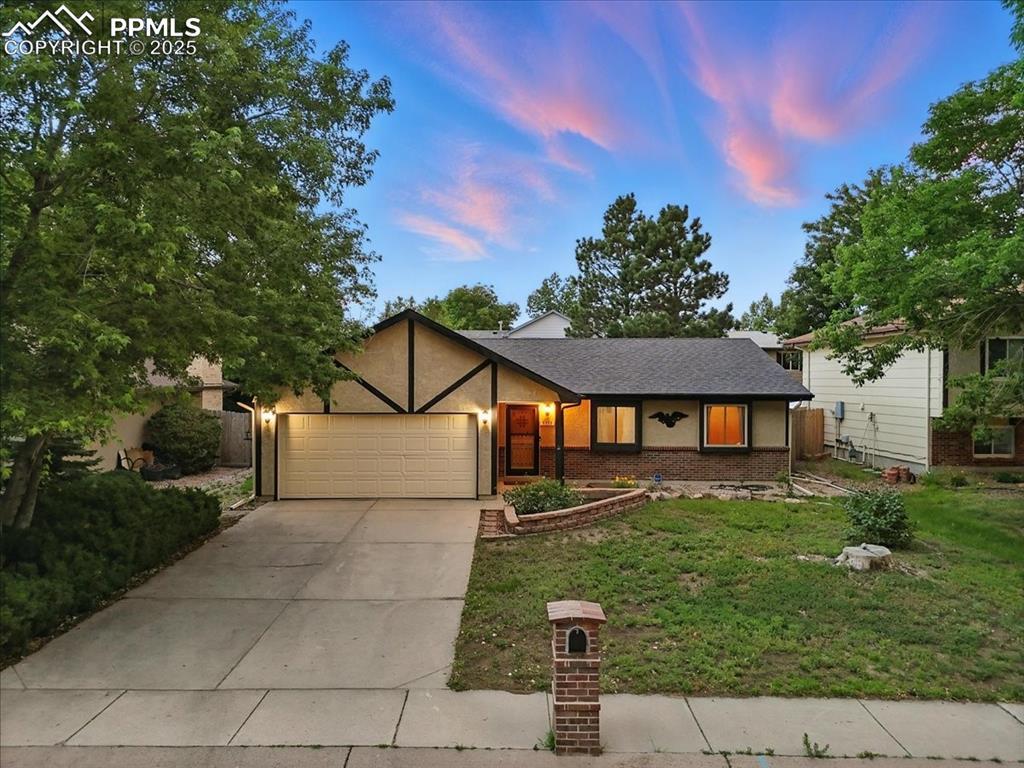 5355 Red Sky Dr., Colorado Springs, CO 80915