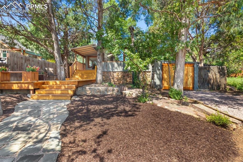 1818 Cheyenne Blvd., Colorado Springs, CO 80906