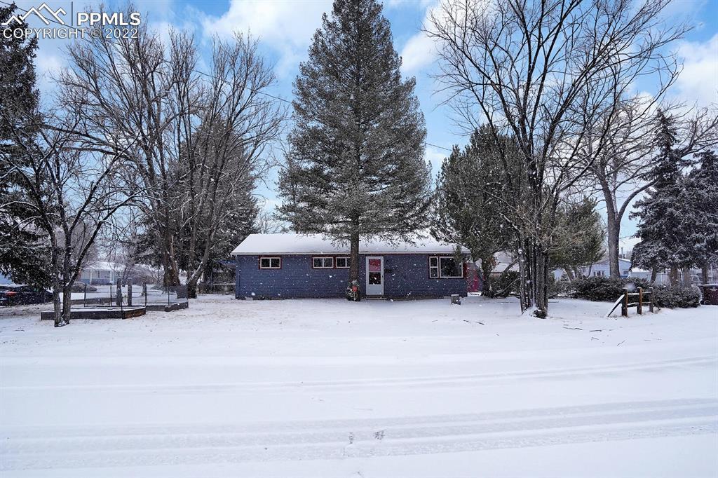 2610 Meadowlark Ln., Colorado Springs, CO 80909