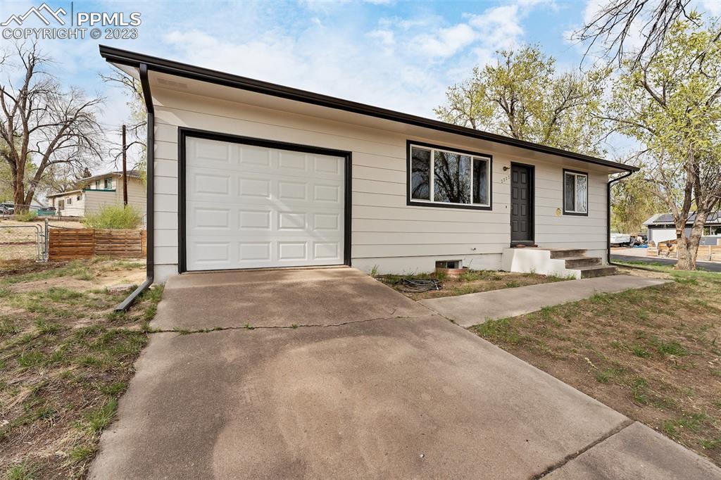 2222 E Fountain Blvd., Colorado Springs, CO 80910