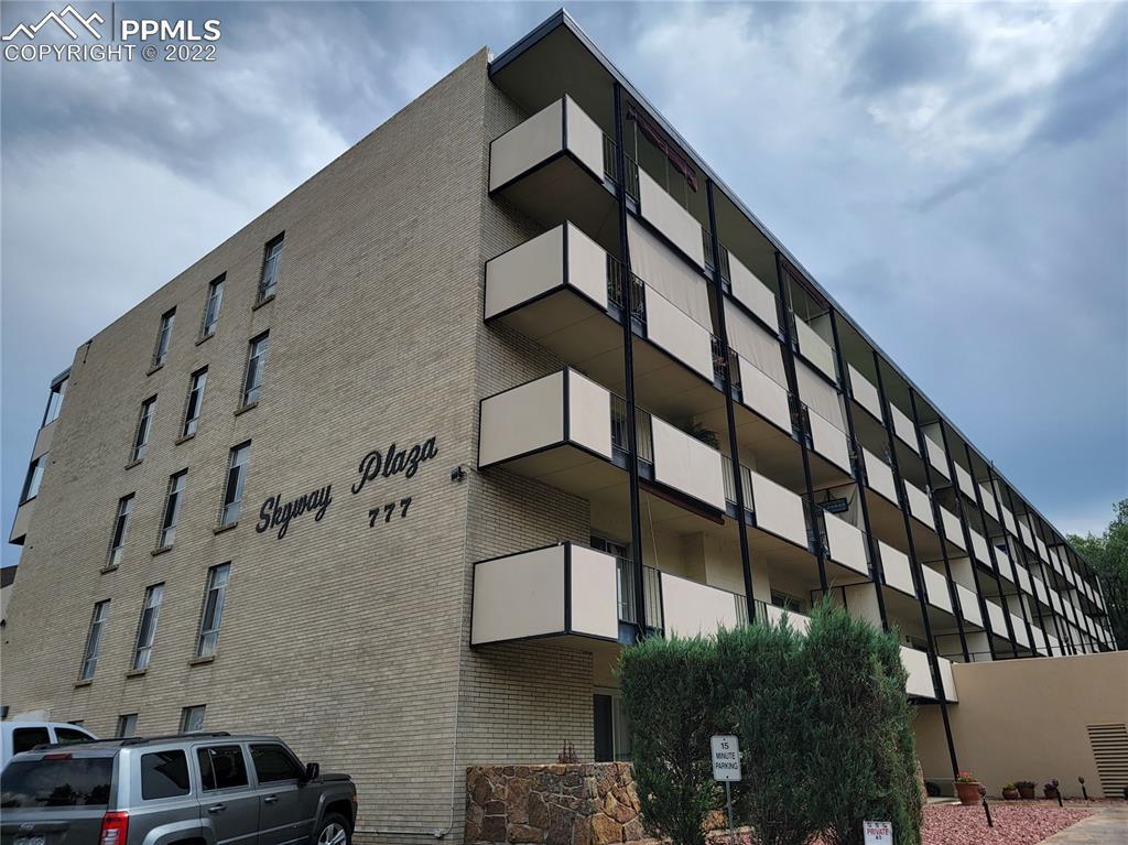 777 Saturn Dr. #406, Colorado Springs, CO 80905