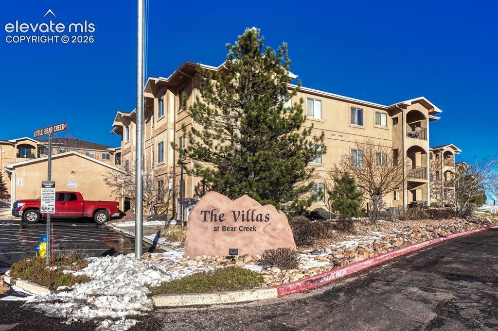 1695 Little Bear Creek Point #4, Colorado Springs, CO 80904