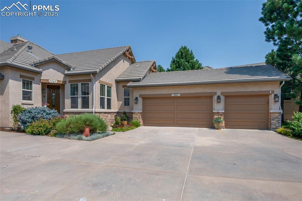 1747 Pine Mesa Grove, Colorado Springs, CO 80918