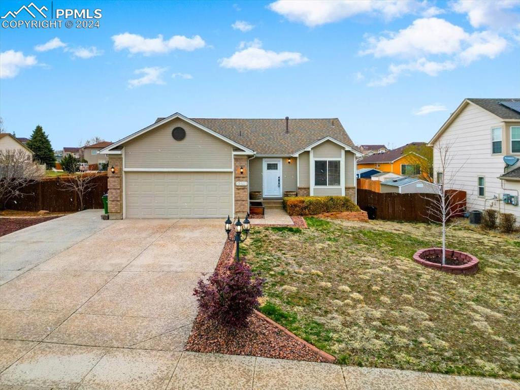 5316 Sparrow Hawk Way, Colorado Springs, CO 80911