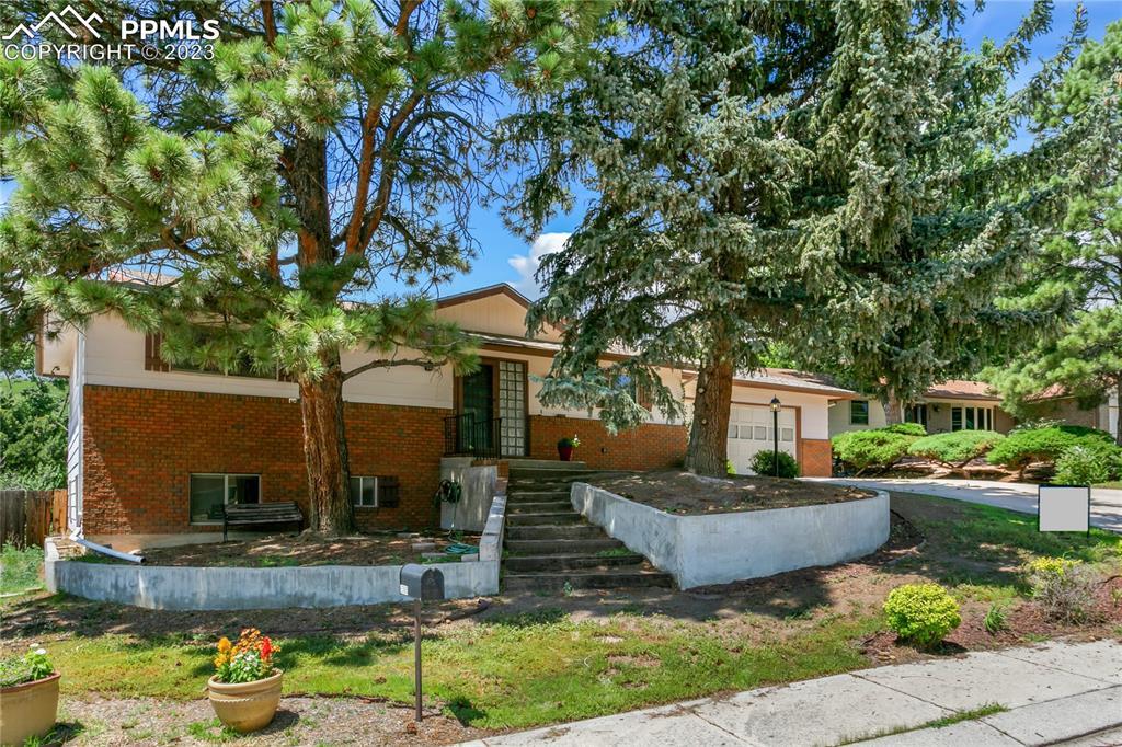 5360 Galena Dr., Colorado Springs, CO 80918