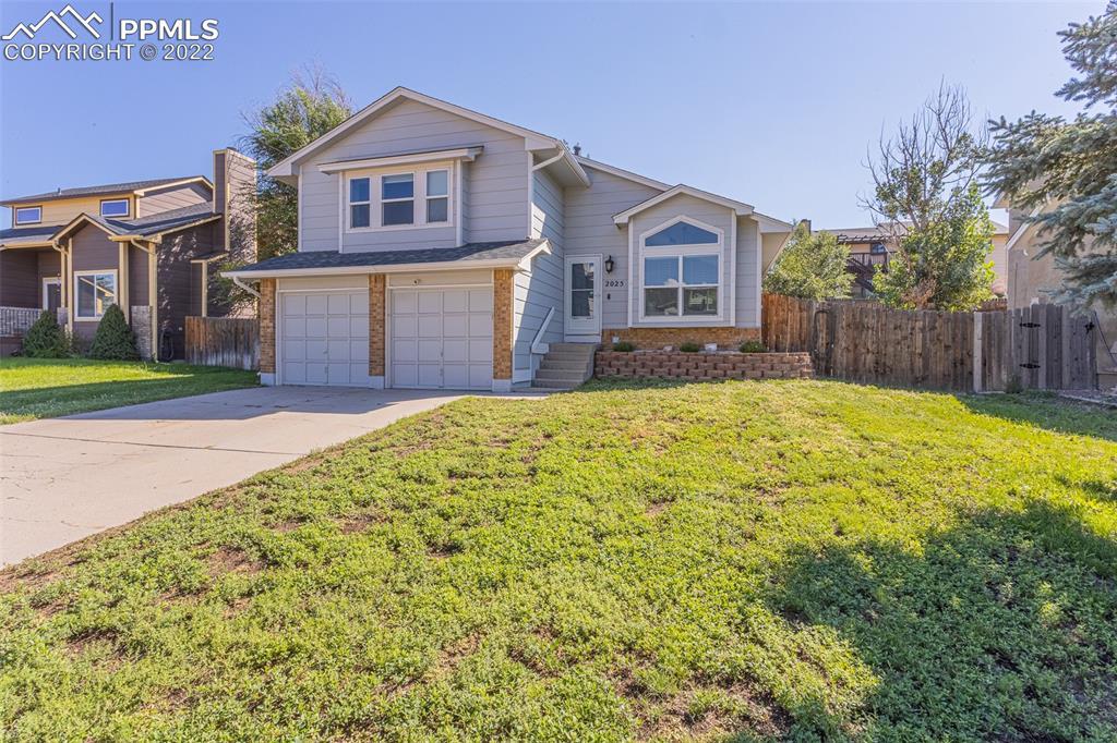 2025 Leoti Dr., Colorado Springs, CO 80915