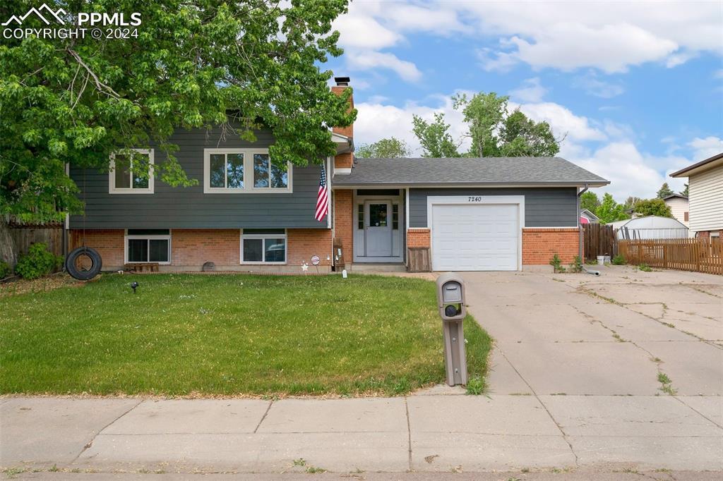 7240 Shelly Ct., Colorado Springs, CO 80911